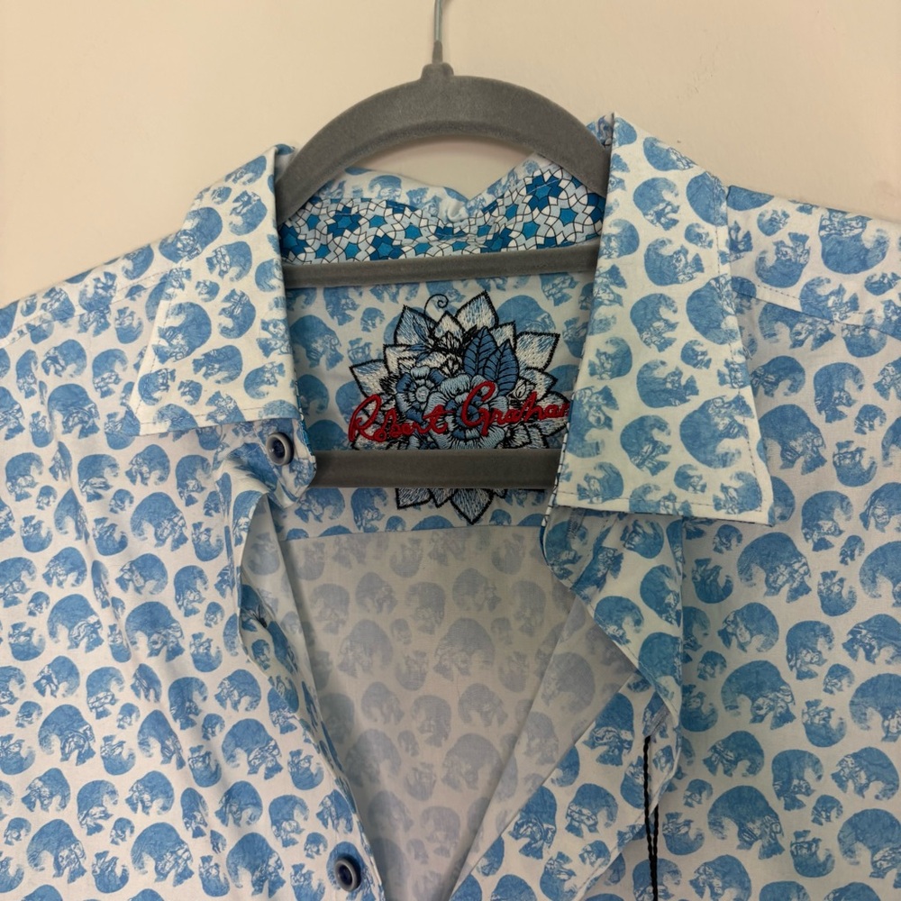 Robert Graham Blue and White Patterned Shirt - Picture 2 of 4